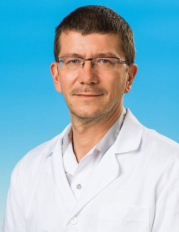 Doctor Urologist Šimon